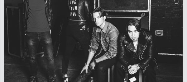 Cover HALESTORM - Into The Wild 2015