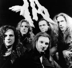 axxis02-00
